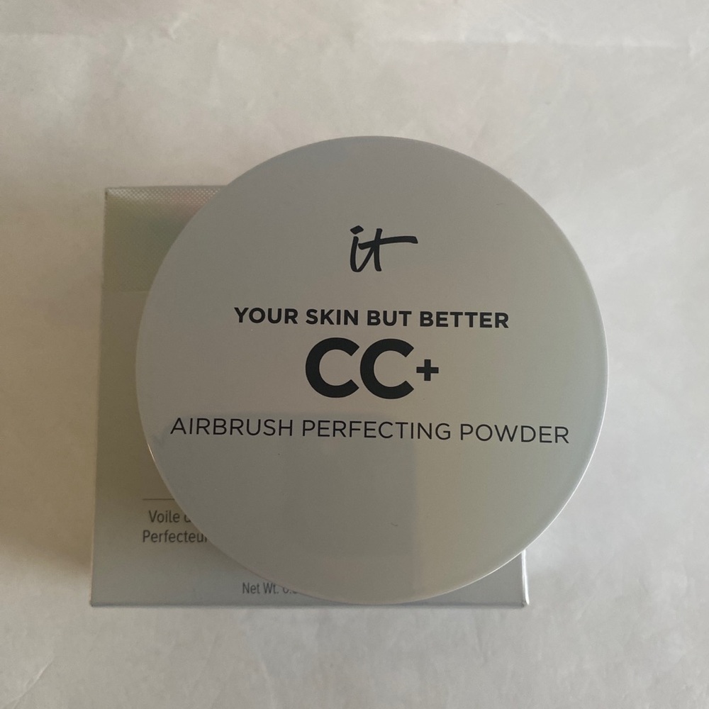 IT COSMETICS Your Skin But Better CC+ Color Correcting Setting Powder Light $42 - Picture 8 of 11